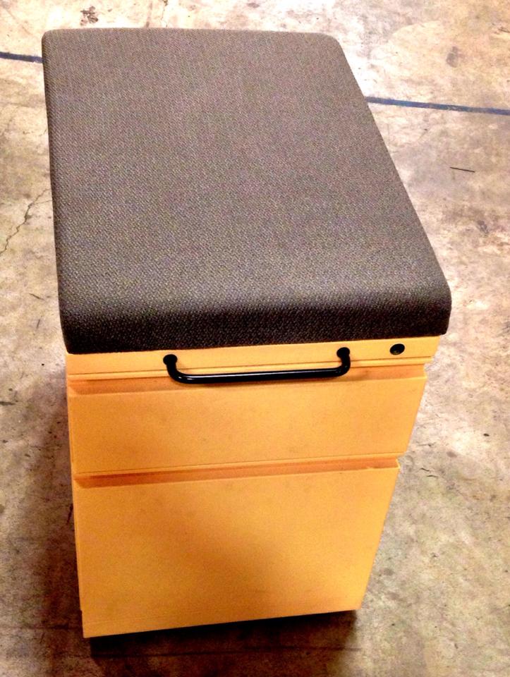 钢制文件柜|文件柜系列|办公家具|华体会体育官方在线官网家具|Meridian 活动柜